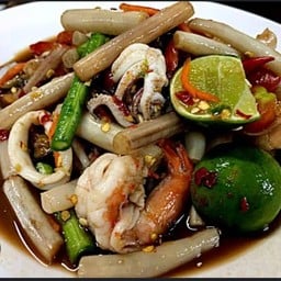 ตำแรดแซ่บนัว - ถนนสุขุมวิท พัทยา