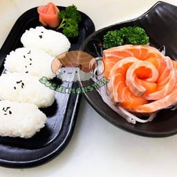 KO 1. Salmon (100g.+Sushi rice 4pcs.)