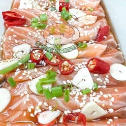 Salmon ดองน้ำปลากวน (200g.)+สาหร่ายแผ่น