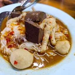 ขนมจีนน้ำยาผสมพิเศษ