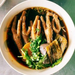 ก๋วยเตี๋ยวไก่มะระ(ตีนเต็ม)