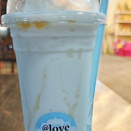 มะพร้าวน้ำหอมบ้านแพ้วน้ำผึ้งเดือนห้า ปั่นสมูท