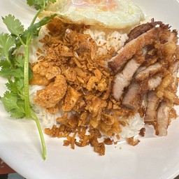 ข้าวน้ำพริกกากหมู+หมูทอด+ไข่ดาว