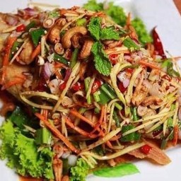 ปลาทับทิมลุยสวน