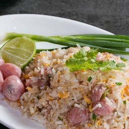 ข้าวผัดแหนม
