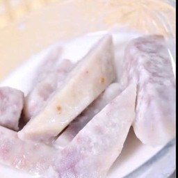 เผือกน้ำกะทิ