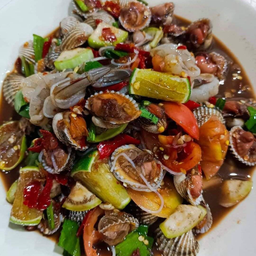 ตำเหลาหอยแคลงกุ้งสด