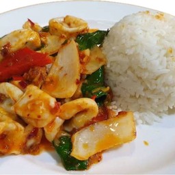ข้าวพริกแกงหมึก