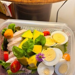Fresh by Me สลัดและแซนด์วิช Fresh by Me Naklua