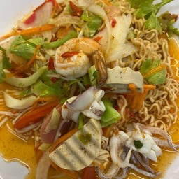 ยำมาม่ารวมมิตร