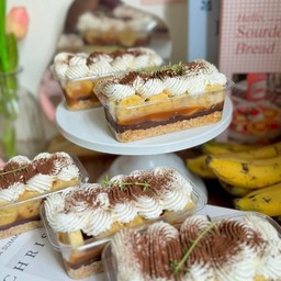 Time bakery บานอฟฟี่ ชีสพาย ทิรามิสุ โฮมเมด
