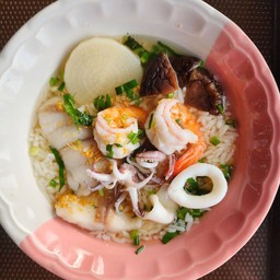 ข้าวต้มรวมทะเล