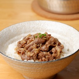 ข้าวเนื้อญี่ปุ่นGyuDon +ซุปมิโซะ