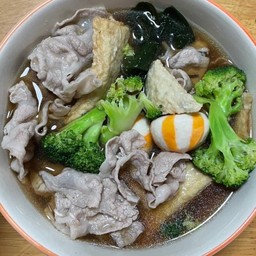 น้ำซุปดำ(แถมน้ำจิ้ม)