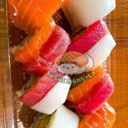 Rainbow Roll เรนโบว์โรล (8pcs.)