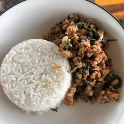 ข้าวกระเพราหมูสับ
