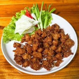 ลาบป็อป/ลาบหมูทอด