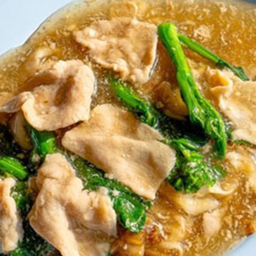 Rad Na (ราดหน้า)