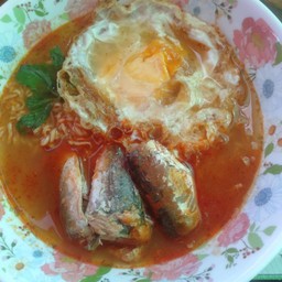 มาม่าปลากระป๋อง ไข่ดาว