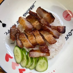 ข้าวหมูสามชั้นแดดเดียวทอดน้ำปลา