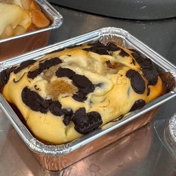 Nana! Cake Cream cheese Dark choc (S)