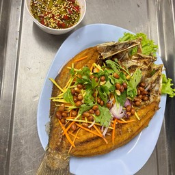 ปลากะพงทอดน้ำปลา