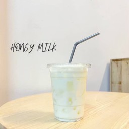 นมสดน้ำผึ้ง