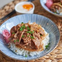 ข้าวหน้าหมูสไลด์ ซอลญี่ปุ่น