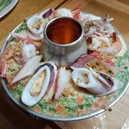 ไข่ตุ๋นทะเลหม้อไฟ