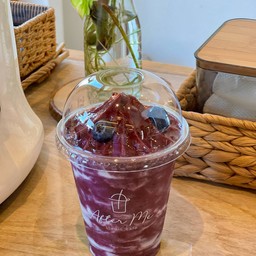 บลูเบอร์รี่โยเกิร์ตสมูทตี้