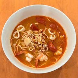 สปาเกตตีต้มยำทะเล (น้ำข้น)