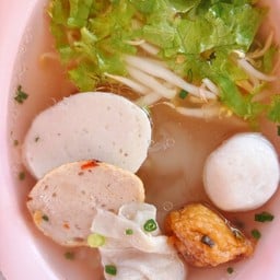 เส้นใหญ่