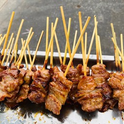 หมูปิ้งโบราณ 12 ไม้ข้าวเหนียว 4 ห่อ