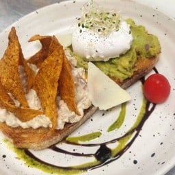 Toasted Sourdough with Guacamole