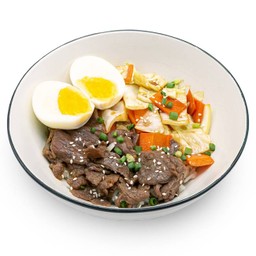 ข้าวหน้าเนื้อริบอายสไลด์ผัดน้ำมันงา