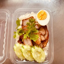 ข้าวหมูแดง