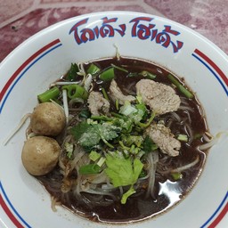 ก๋วยเตี๋ยวหมูน้ำตก