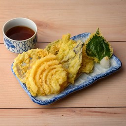 1182 Vegetable Tempura Set
