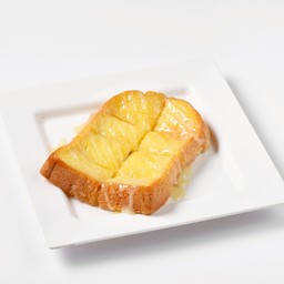 ขนมปังปิ้งเนยนม