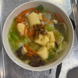 แกงจืดเต้าหู้กุ้งสับ