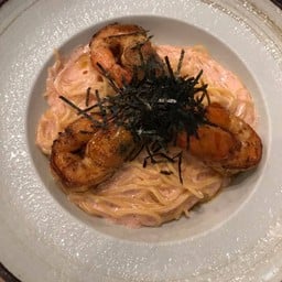 Spaghetti mentaiko with grill shrimp