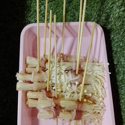 เห็นพันเบคอน