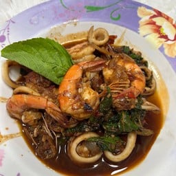 ข้าวกะเพราทะเล