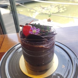 เค้กช็อคโกแลต (ชิ้น)