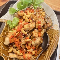 นิลสามรส-ตัว