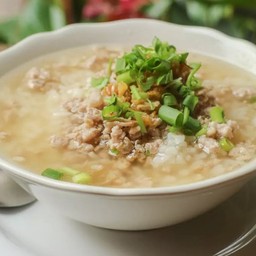 ข้าวต้มหมูสับ