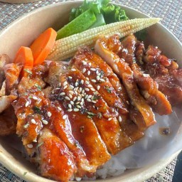 ข้าวหน้าไก่เทอริยากิ