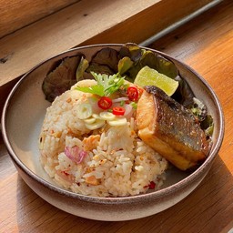 ข้าวขยำปลาแซลมอน