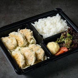 1439 Gyoza Set