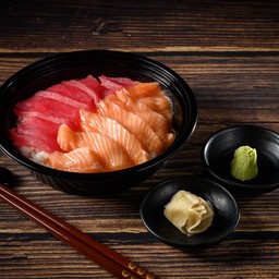 12. Salmon Maguro Don
